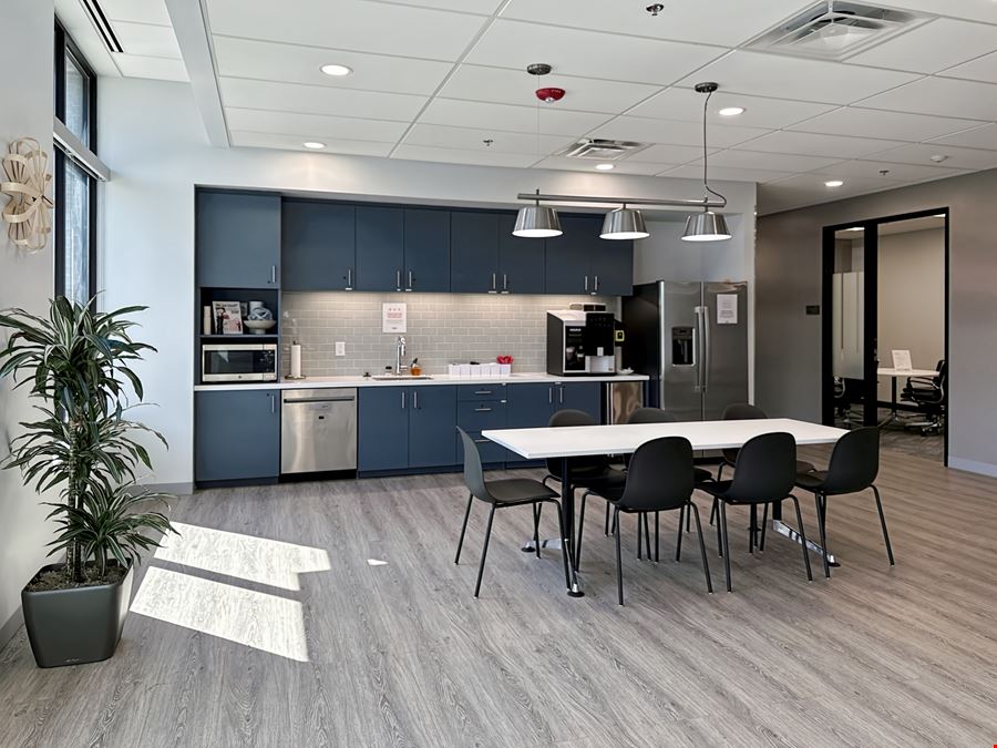 CA, San Diego - 770 First Avenue