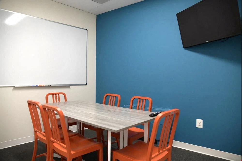 Huddle Room