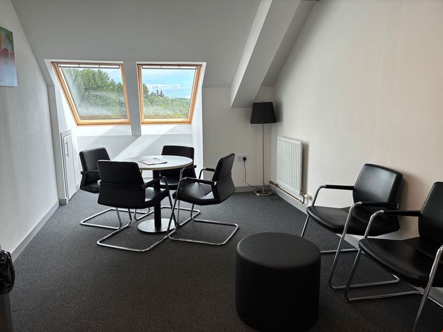 Regus - Coleraine River House