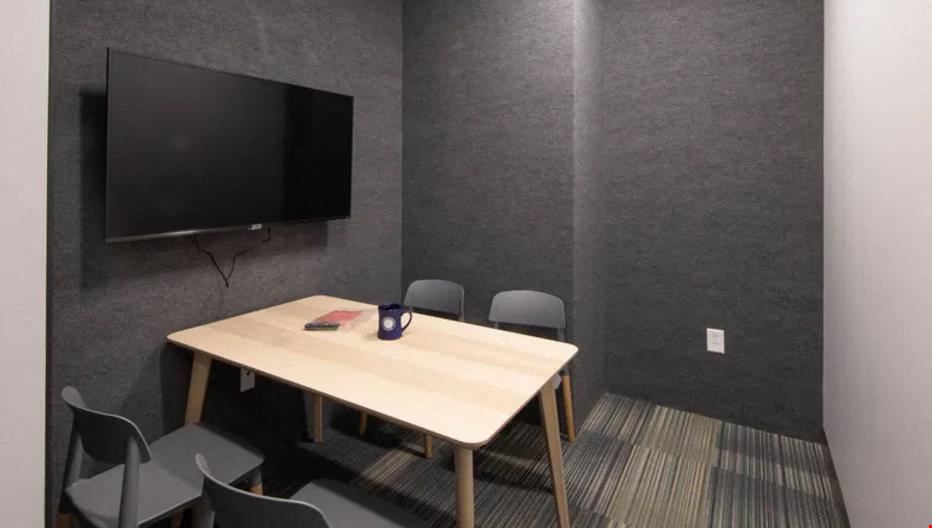 Huddle Room