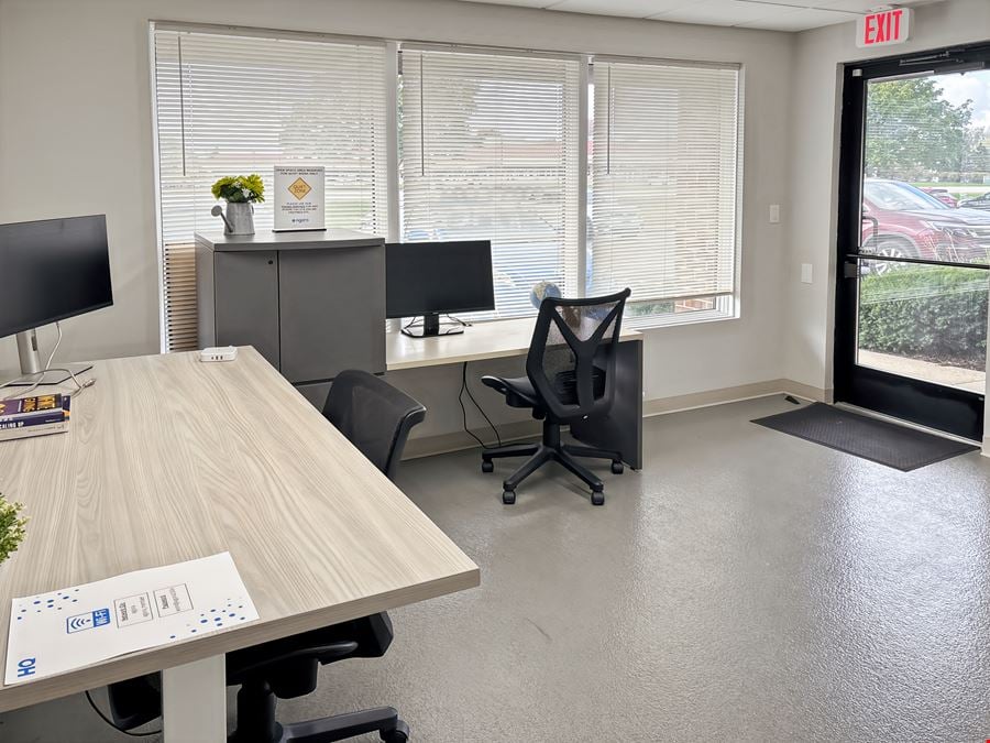 IL, Grayslake - N Atkinson Rd