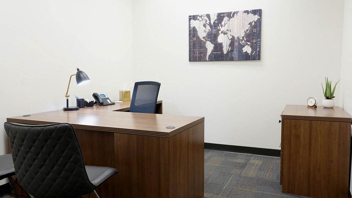 Executive Workspace - Riverside Commons