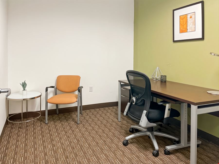 WA, Mountlake Terrace - Redstone Corporate Center