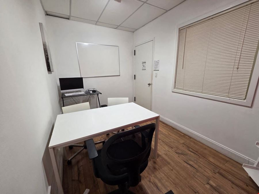 704-J: Private Office for 4 in Manhattan