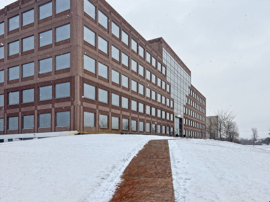 Regus - Burr Ridge - Village Center
