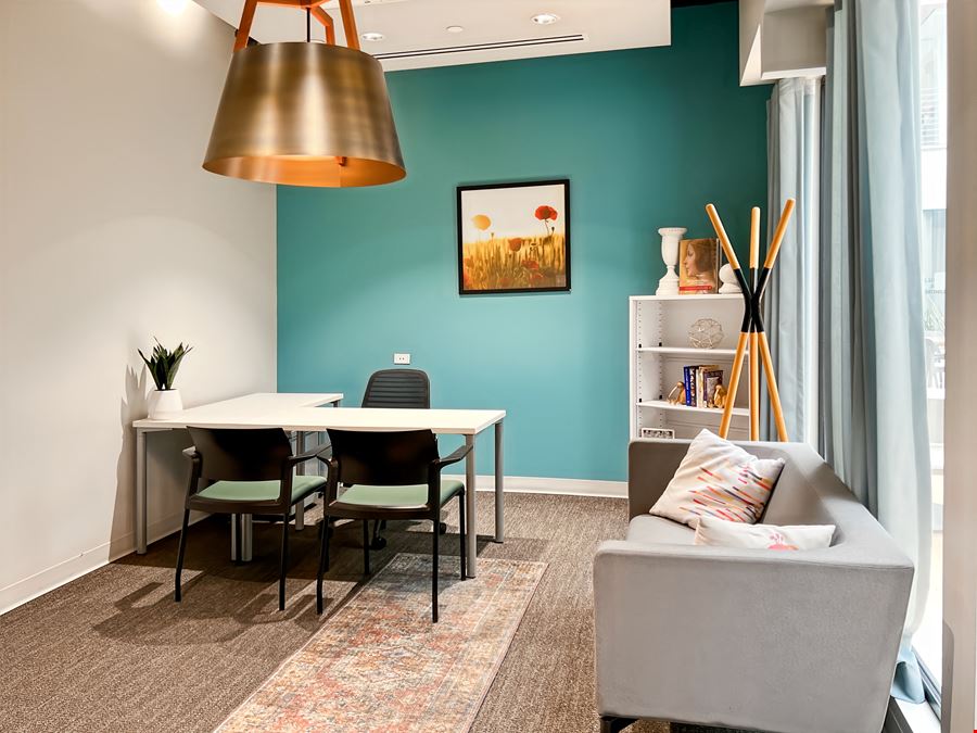 CA, Los Angeles - Spaces Santa Monica