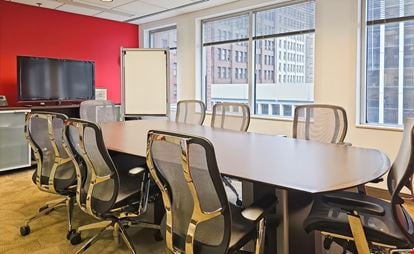 Regus - Des Moines - Hub Tower