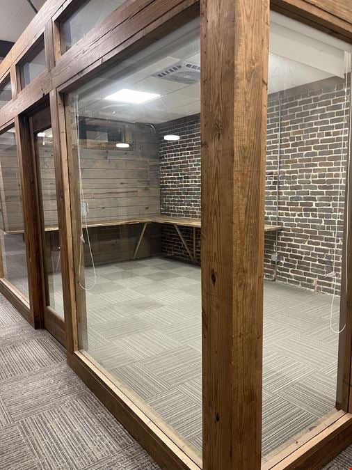 Private Office 318