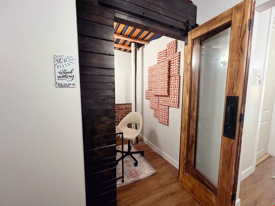 Virtual Meeting Room