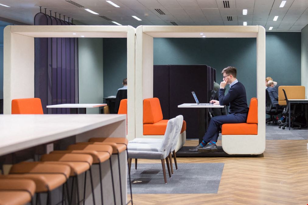 Landmark: Manchester, Spinningfields