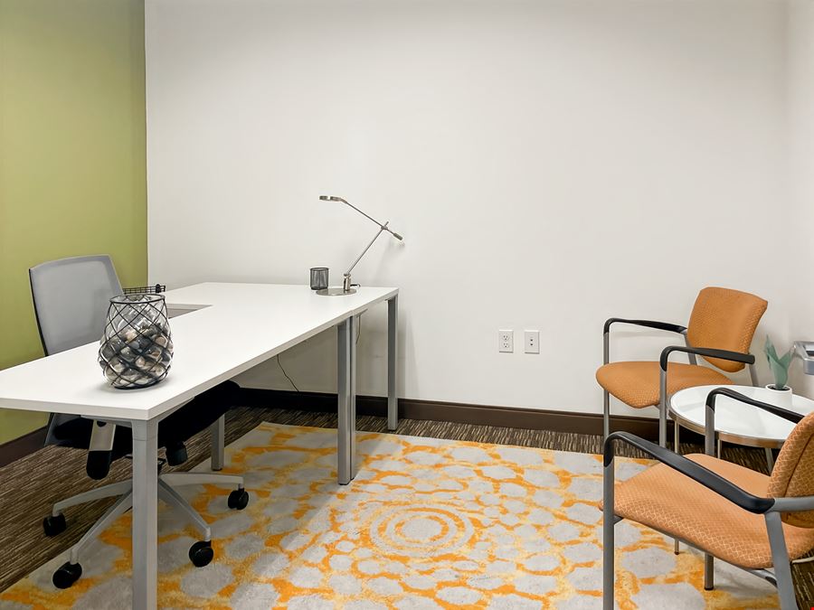 WA, Mountlake Terrace - Redstone Corporate Center