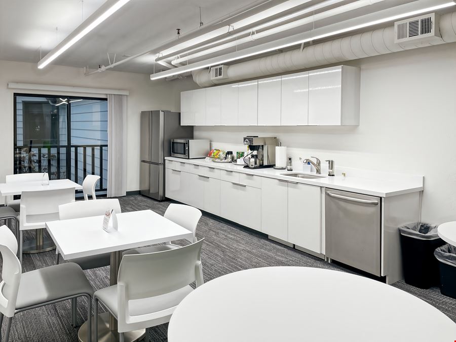 CA, Campbell - Orchards City Dr