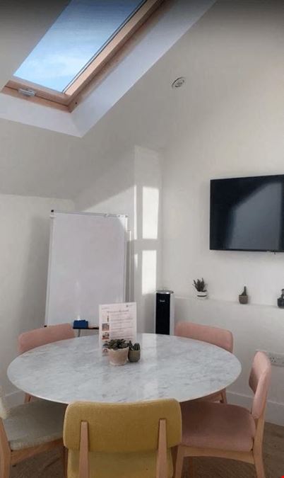 The Hearth - Women's Only Space