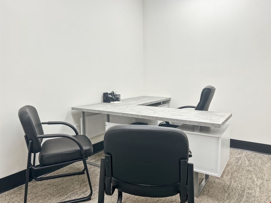 Regus - Crestview - Industrial Drive