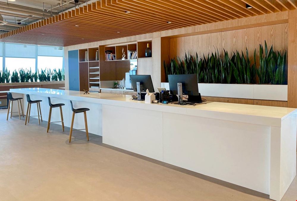 BC, Vancouver - 525 West 8th Avenue