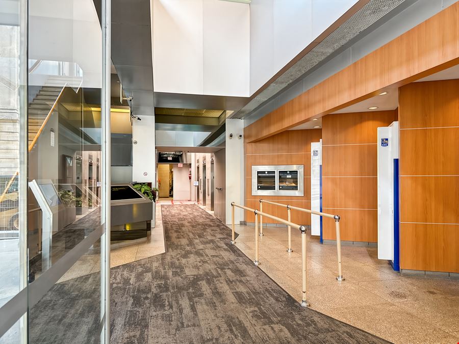 SK, Regina - City Centre - Royal Bank Building