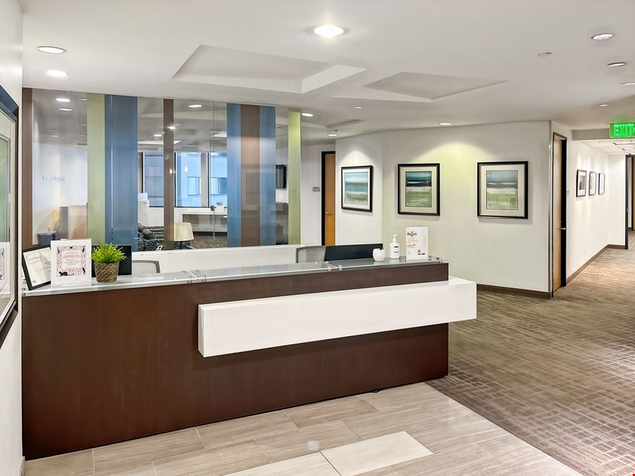 CA, San Diego - Emerald Plaza