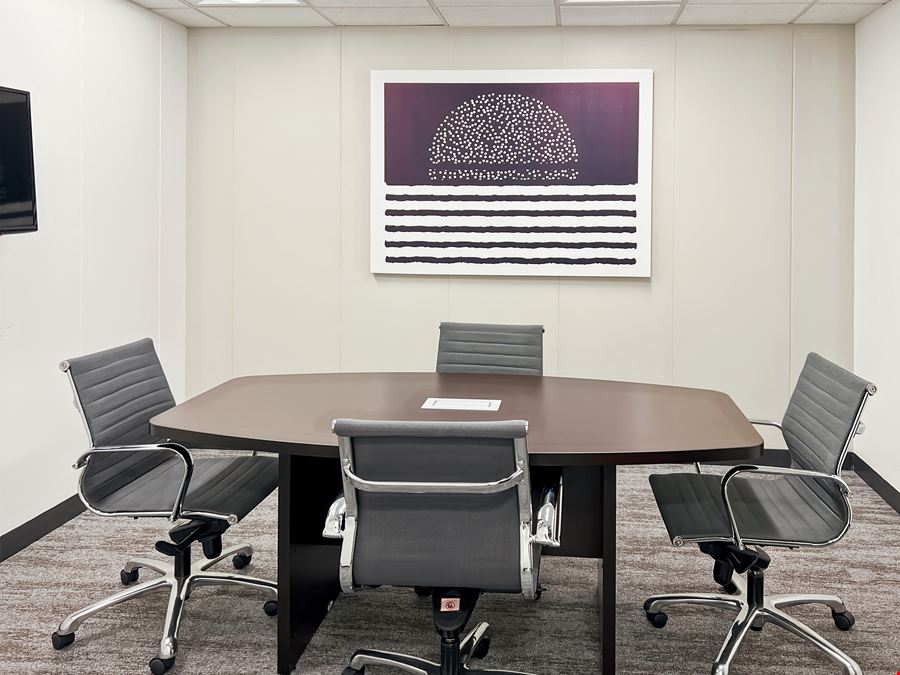 IA, West Des Moines - Valley West Drive