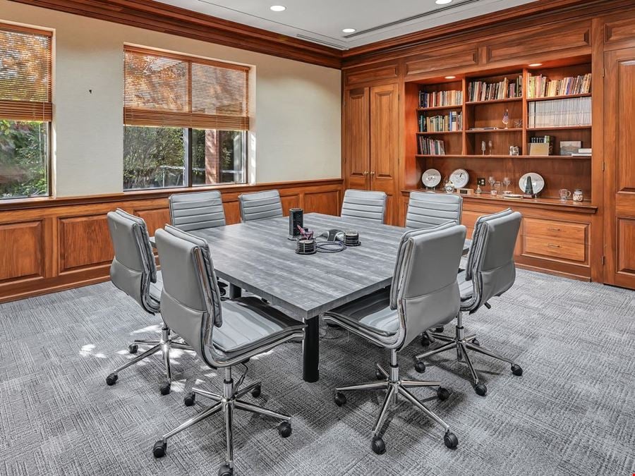 6081 Hamilton Boulevard