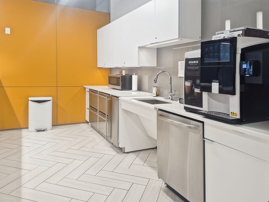 Regus - Louisville - East Witherspoon St