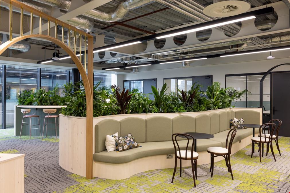 XandWhy - 100 Embankment