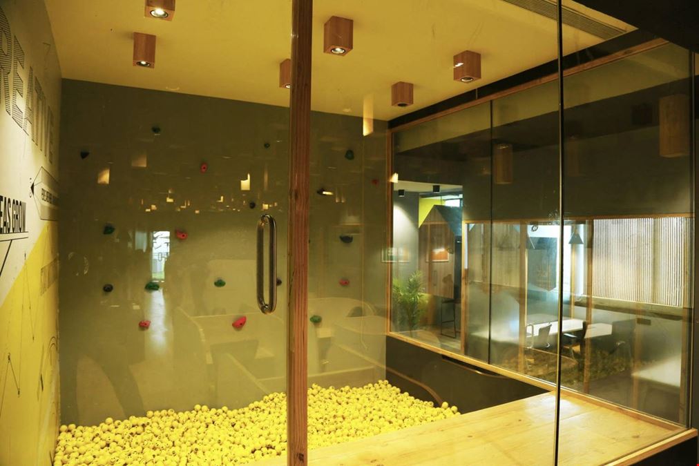 Innov8 - Boston House