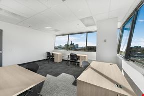 Co-Share Desk