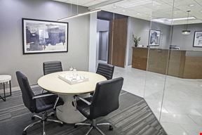 5 Person Meeting Room