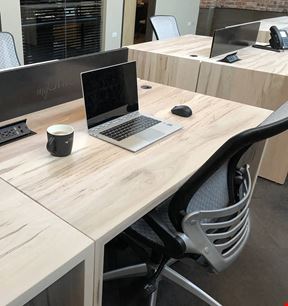 Hot Desk