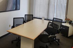 4 Person Meeting Room