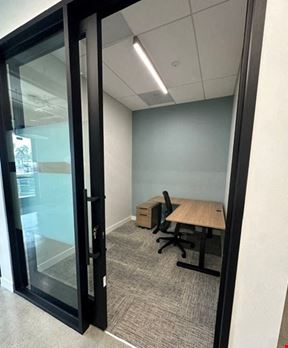 One Person Office 1-04