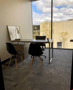 Hourly Private Window Office