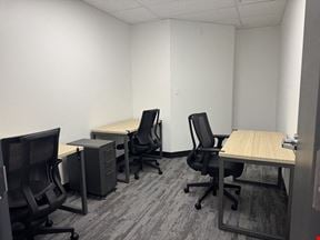 Private Office 305