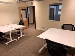 Private office for 4 (421)