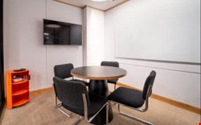 CoCafe Conference Room 6C